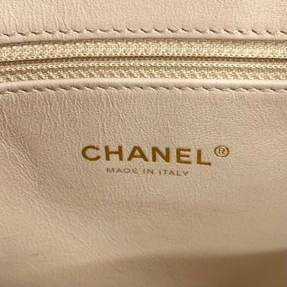 Chanel Business Affinity Shoulder Bag Beige Gold Quilted CC Logo Turnlock — view 8