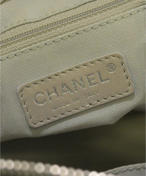 Chanel Handbag Black — view 4