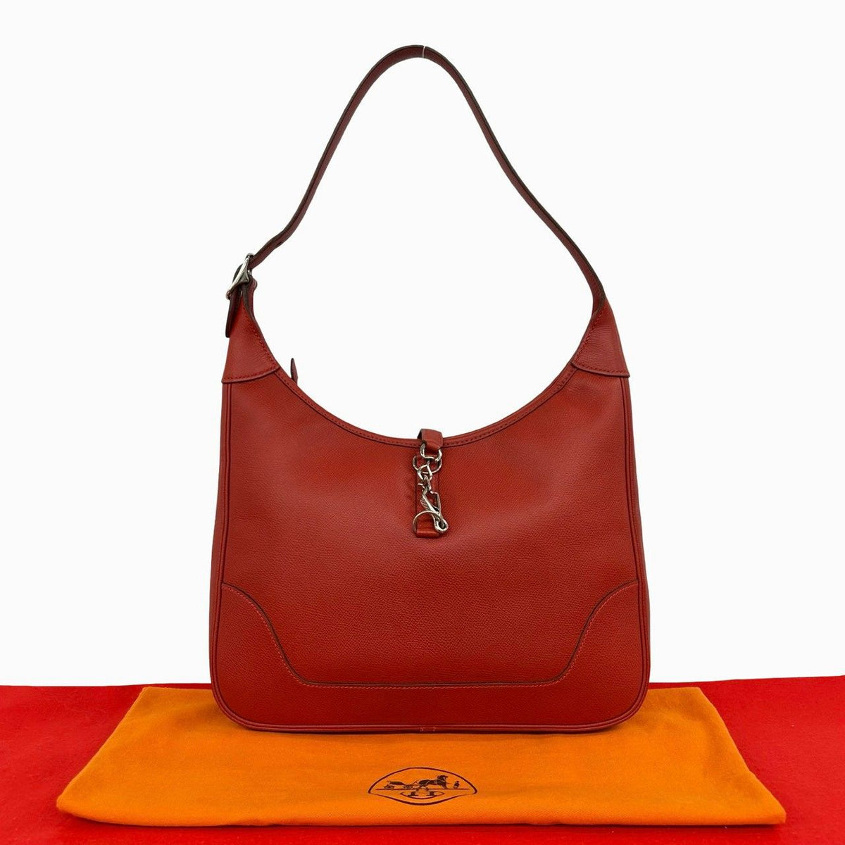 Hermes Trim 31 Veau Epsom Cicada Shoulder Bag Rouge