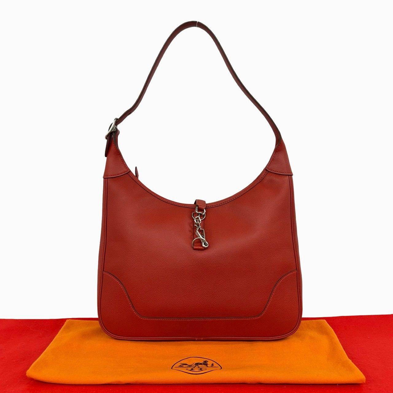 Hermes Trim 31 Veau Epsom Cicada Shoulder Bag Rouge