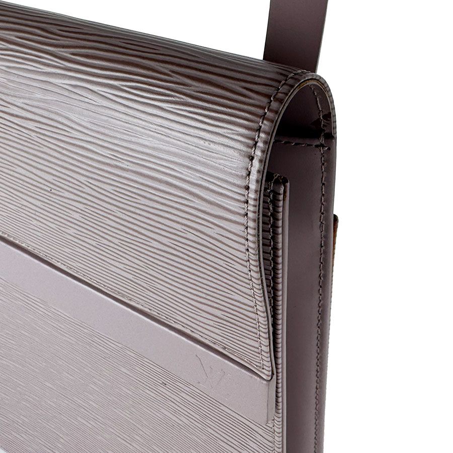 Louis Vuitton Shoulder Bag — view 6