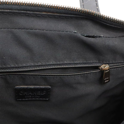 Chanel Wild Stitch CC Logo Tote Leather Black — view 7