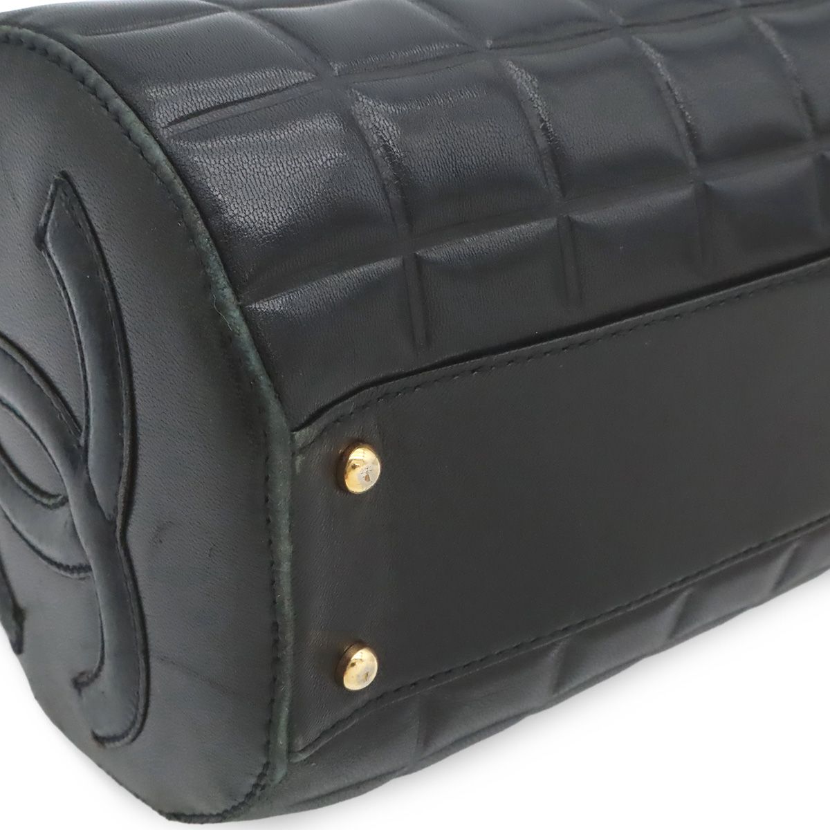 Chanel Choco Bar CC Logo Mini Bag Drum Tube Shape Leather Black Gold — view 3