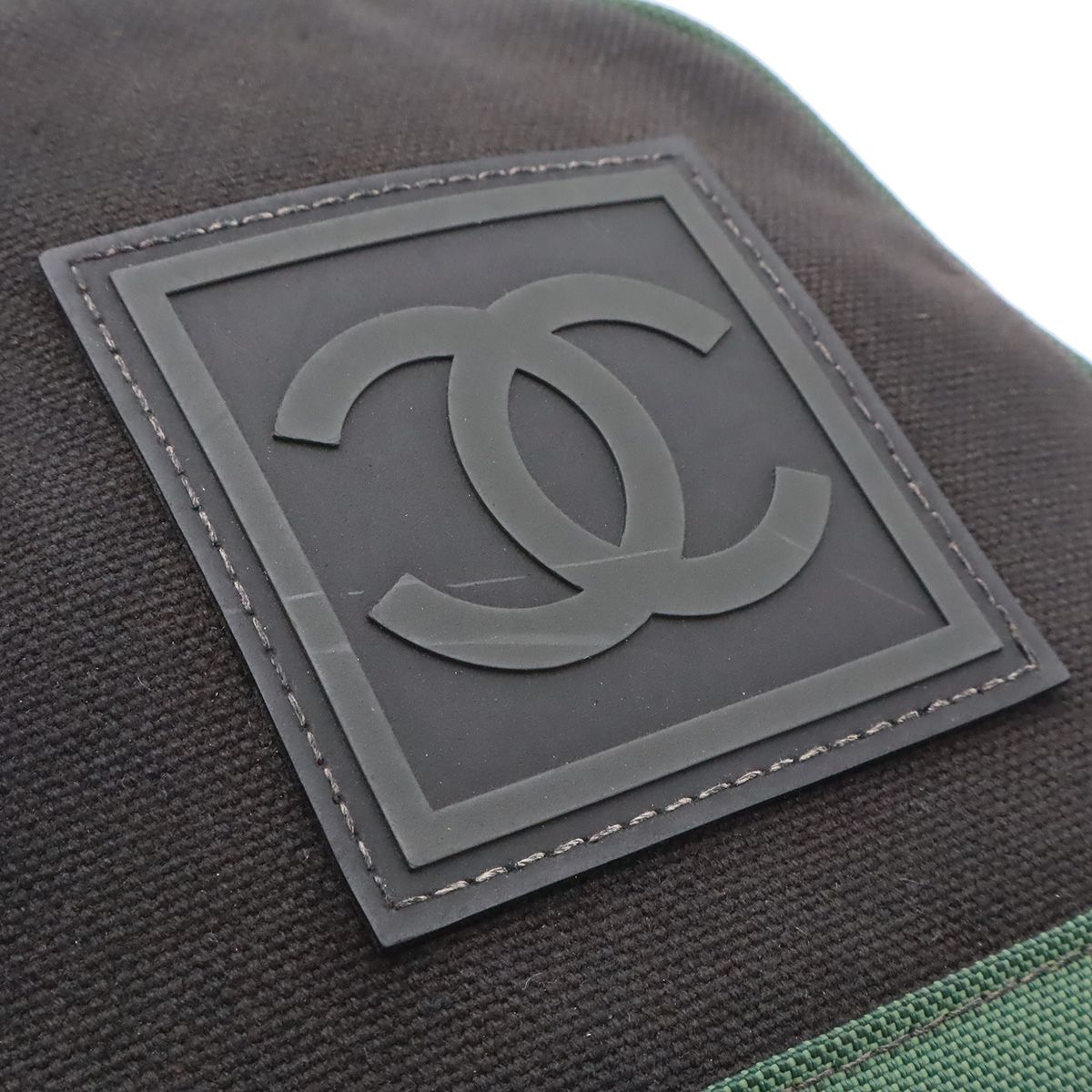 Chanel Sports Line CC Logo Shoulder Bag 2-Way Pouch Nylon Canvas Black Green — view 8