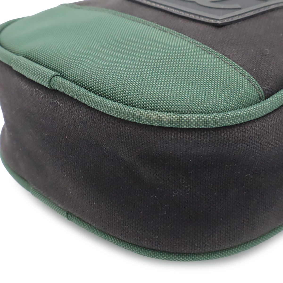 Chanel Sports Line CC Logo Shoulder Bag 2-Way Pouch Nylon Canvas Black Green — view 3
