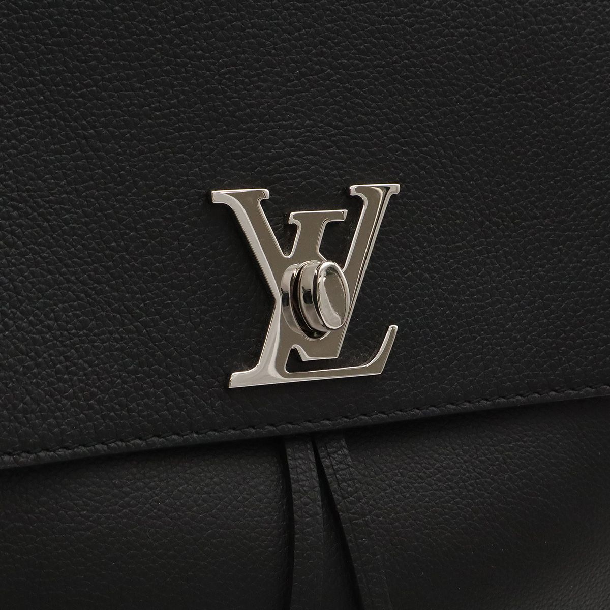 Louis Vuitton Lockme Backpack Turnlock Calfskin Noir Black Silver — view 7