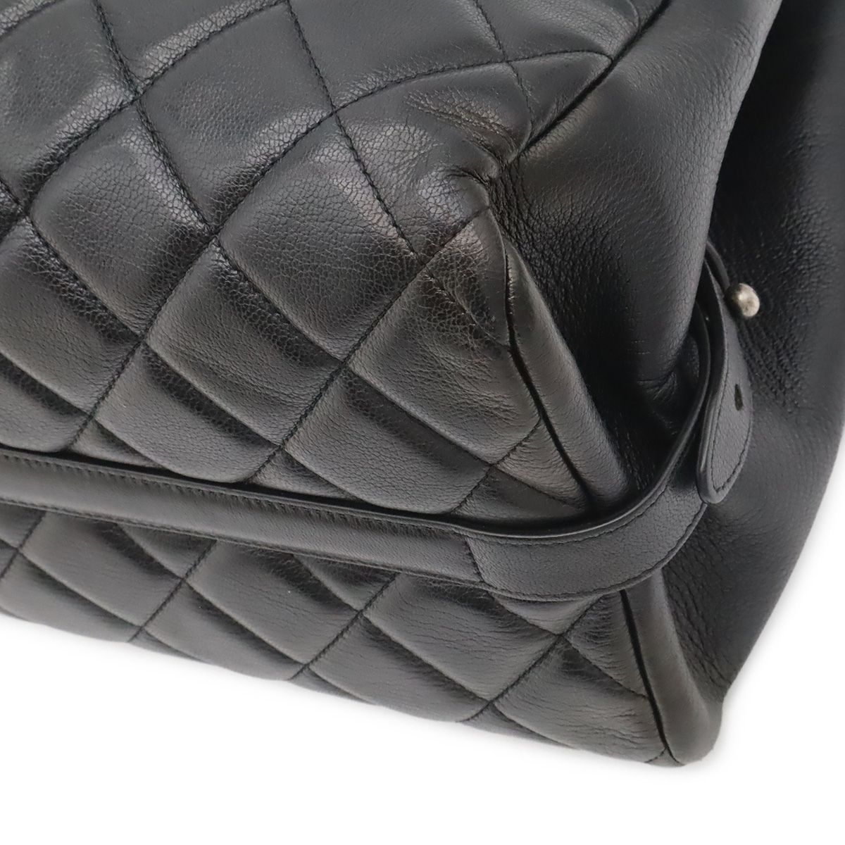 Chanel Boy Quilted CC Logo Chain Shoulder Bag Tote Leather Black — view 3