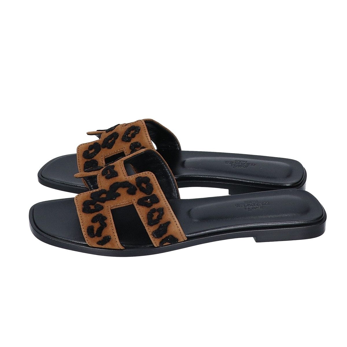 Hermes Leopard Blanc Fume Oran Leather Sandals — view 2