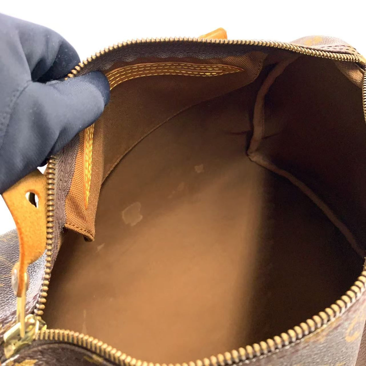 Louis Vuitton Speedy 30 Monogram Leather Brown Handbag Gold — view 3