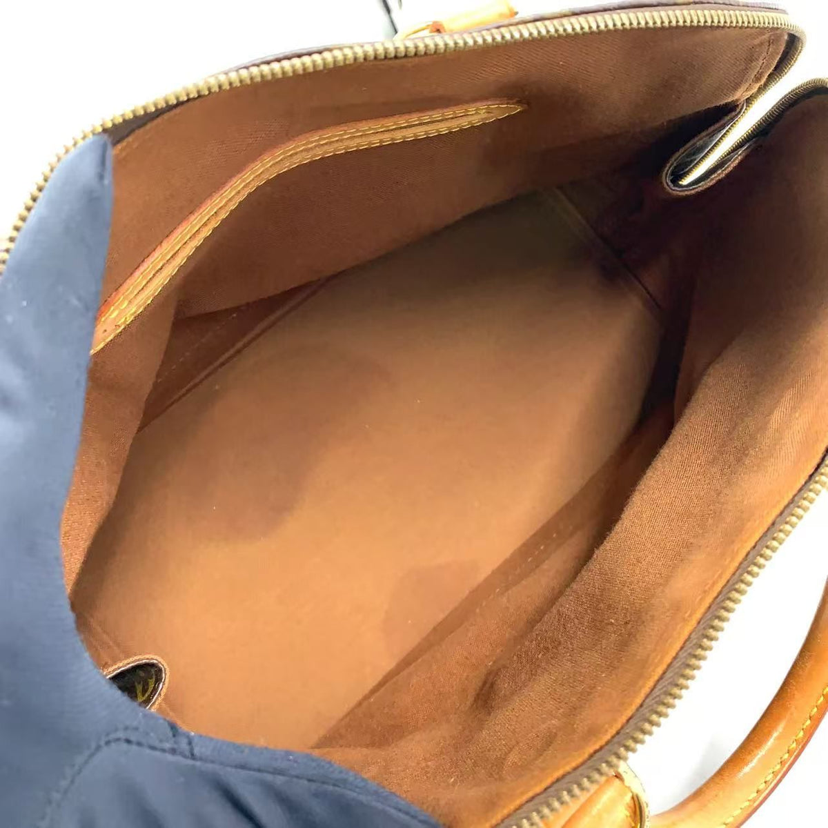 Louis Vuitton Alma PM Monogram Leather Brown Handbag Gold — view 3