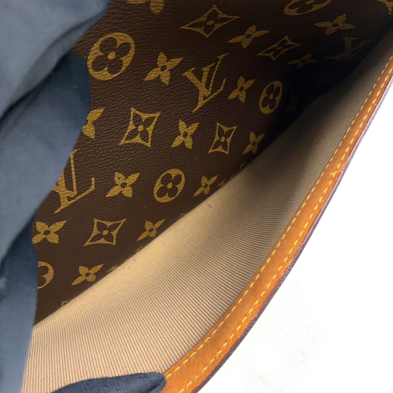 Louis Vuitton Reporter PM Monogram Brown Shoulder Bag Gold — view 7