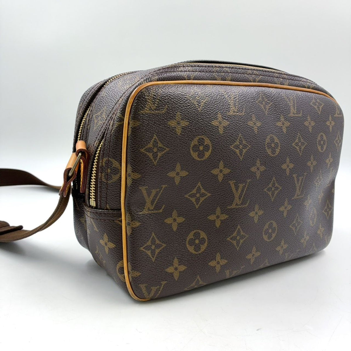 Louis Vuitton Reporter PM Monogram Leather Brown Shoulder Bag Gold — view 2