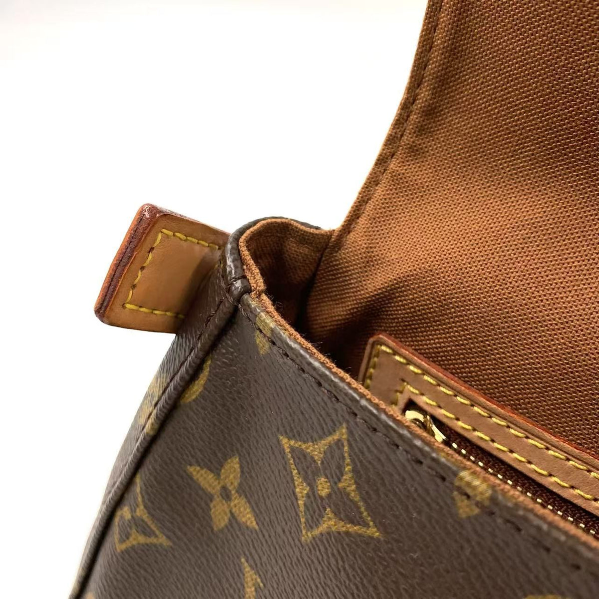 Louis Vuitton Mini Looping Monogram Leather Brown Handbag Gold — view 7