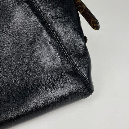 Louis Vuitton Carryall East West Shoulder Bag LV Vibe Leather Noir — view 4