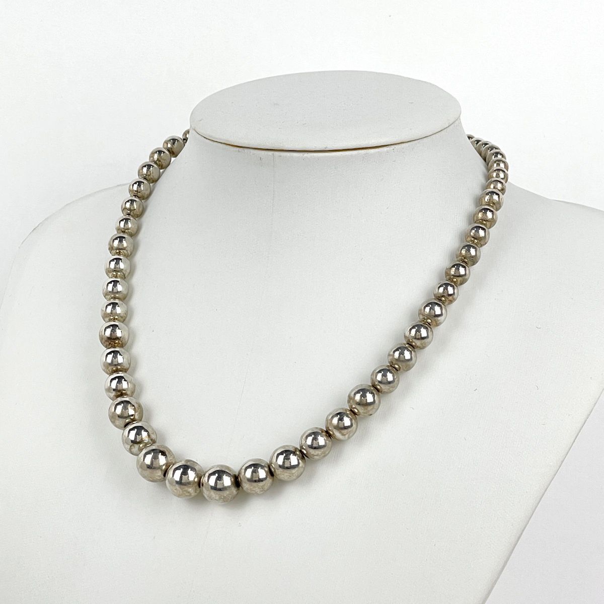 Tiffany & Co Necklace Ball Chain Graduated Choker 925 Sterling Silver — view 4
