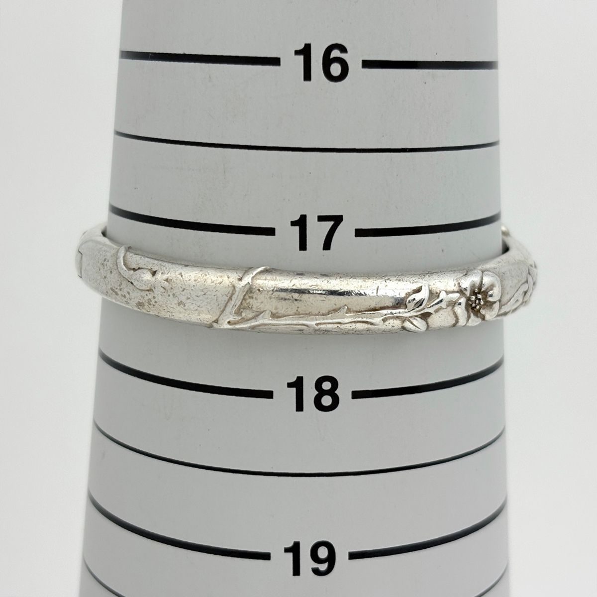 Tiffany & Co Bangle Nature Rose Hinge 925 Sterling Silver Bracelet — view 5