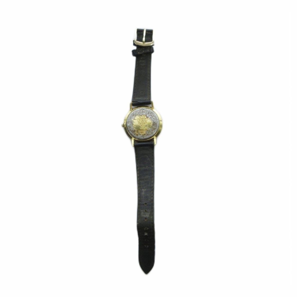 Gucci 3000.2 M Watch Quartz Leather Strap Black Dial Gold — view 4