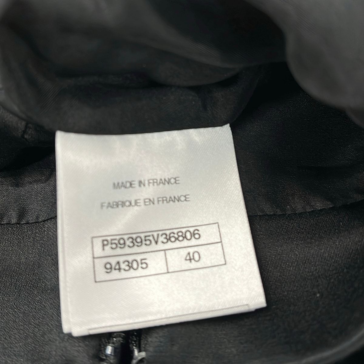 Chanel Pants M Black Cropped Half End Wide Anchor Button 40 — view 4