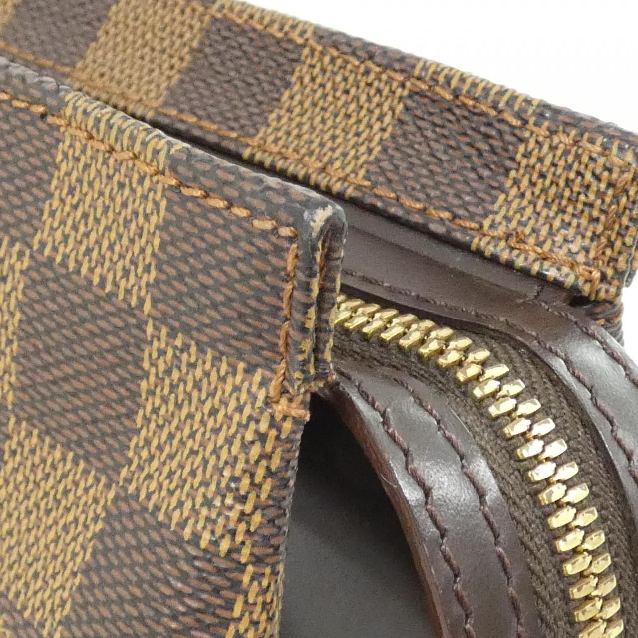 Louis Vuitton Damier Chelsea Shoulder Bag — view 4