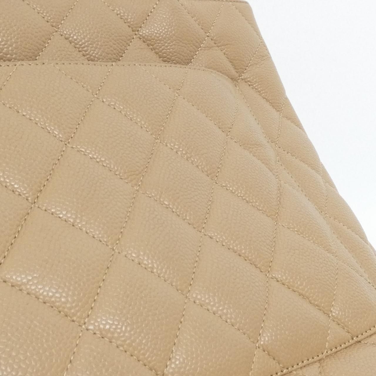 Chanel Bag Handbag Beige — view 4