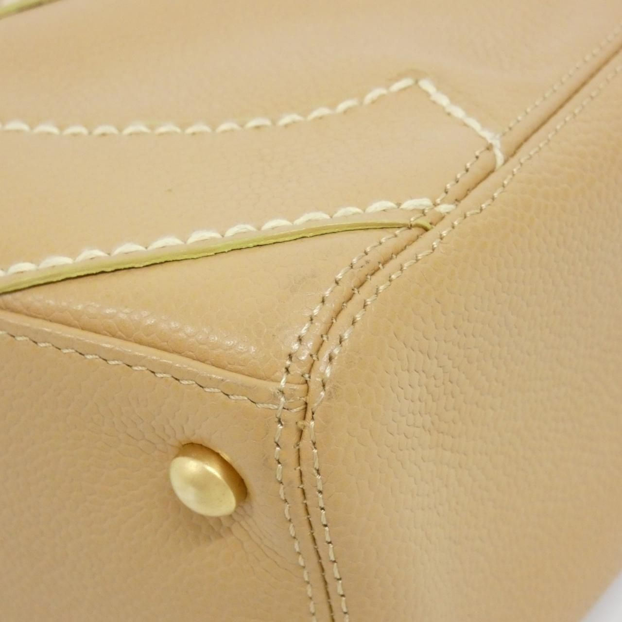 Chanel Bag Handbag Beige — view 2