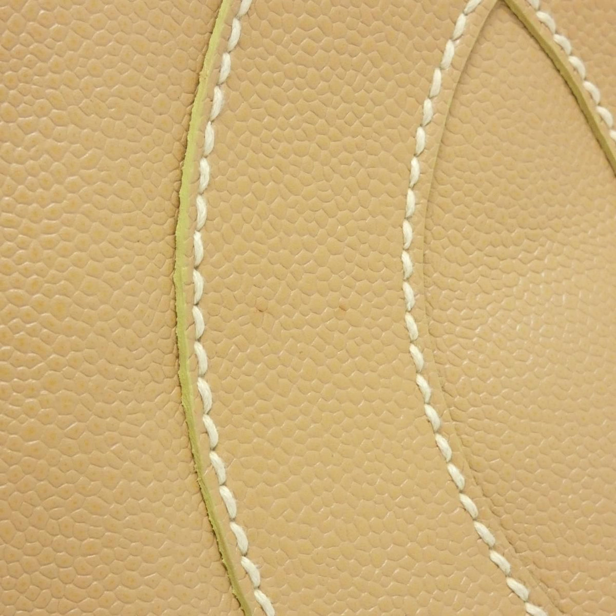 Chanel Bag Handbag Beige — view 3