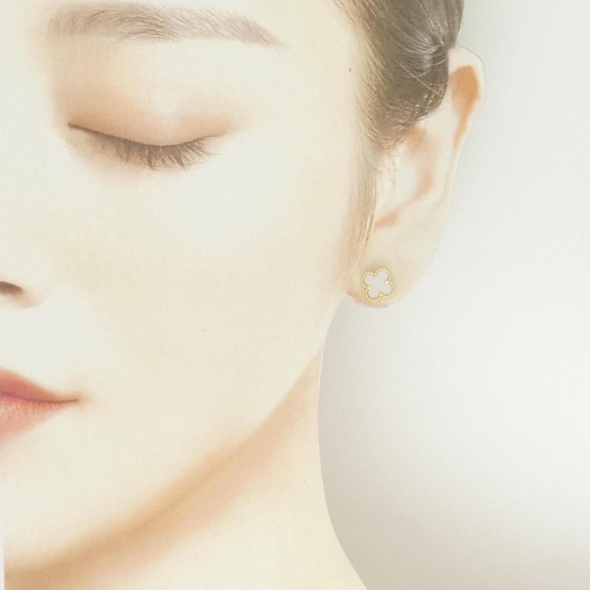 Van Cleef & Arpels Sweet Alhambra Earrings — view 4