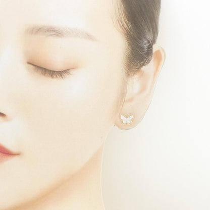 Van Cleef & Arpels Sweet Alhambra Papillon Earrings — view 4