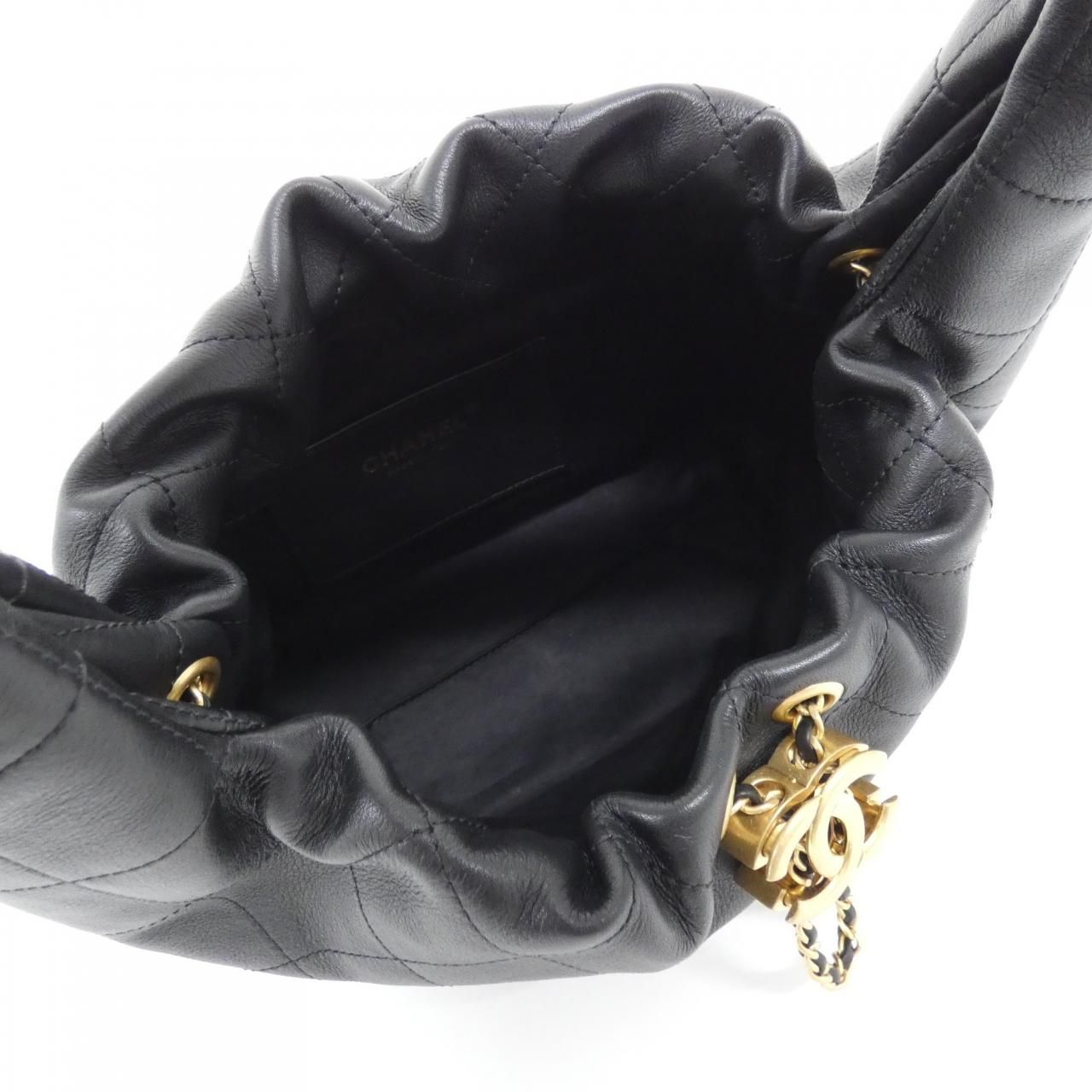 Chanel Shoulder Bag Black — view 7