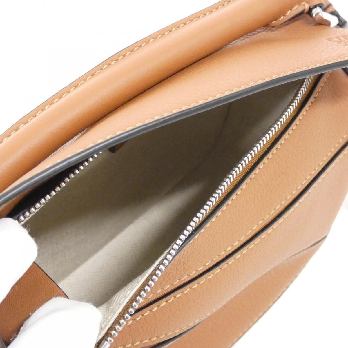 Loewe Puzzle Mini 322 30 Bag — view 8