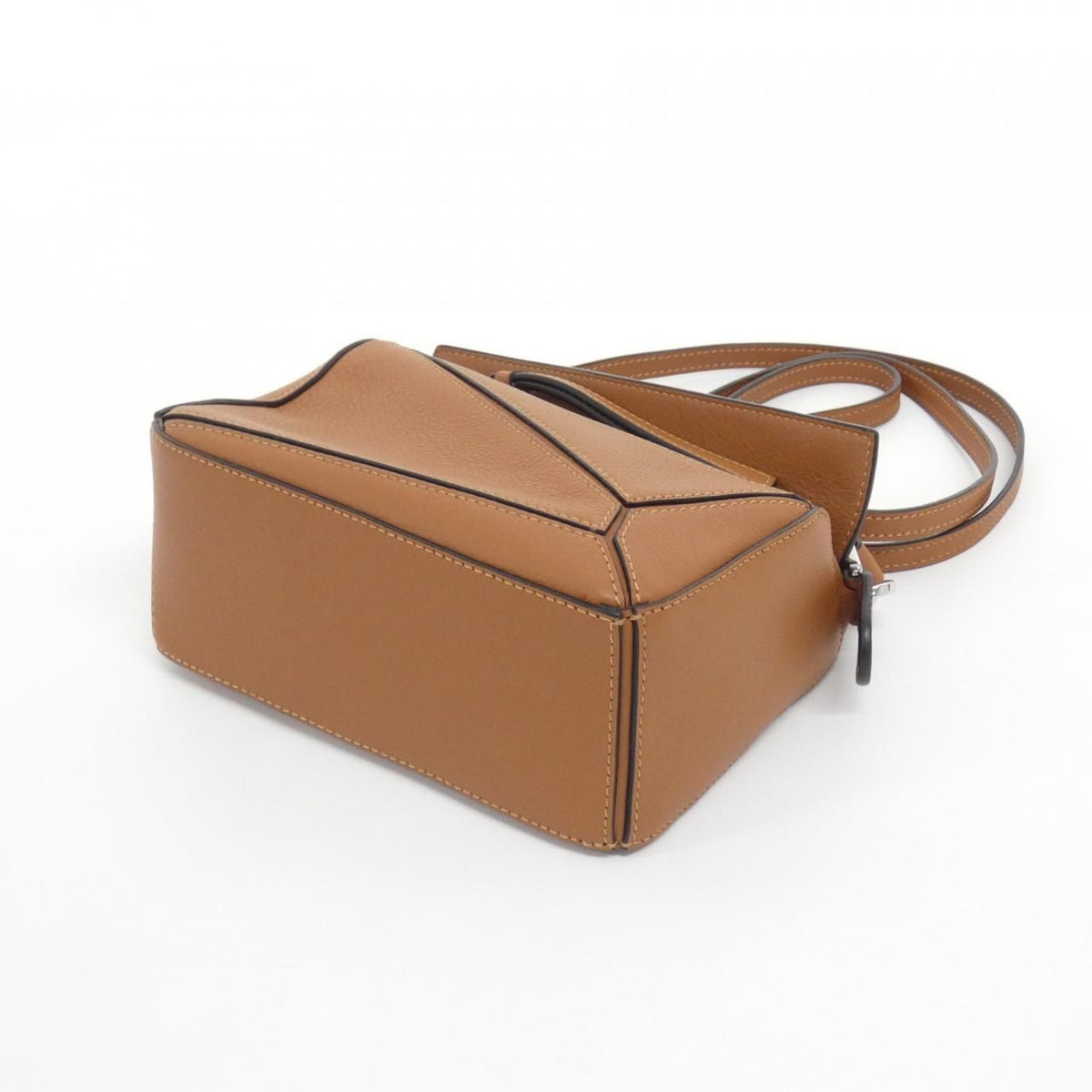 Loewe Puzzle Mini 322 30 Bag — view 3