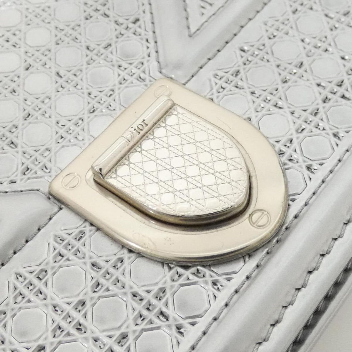 Dior Diorama Chain Wallet Shoulder Bag — view 4