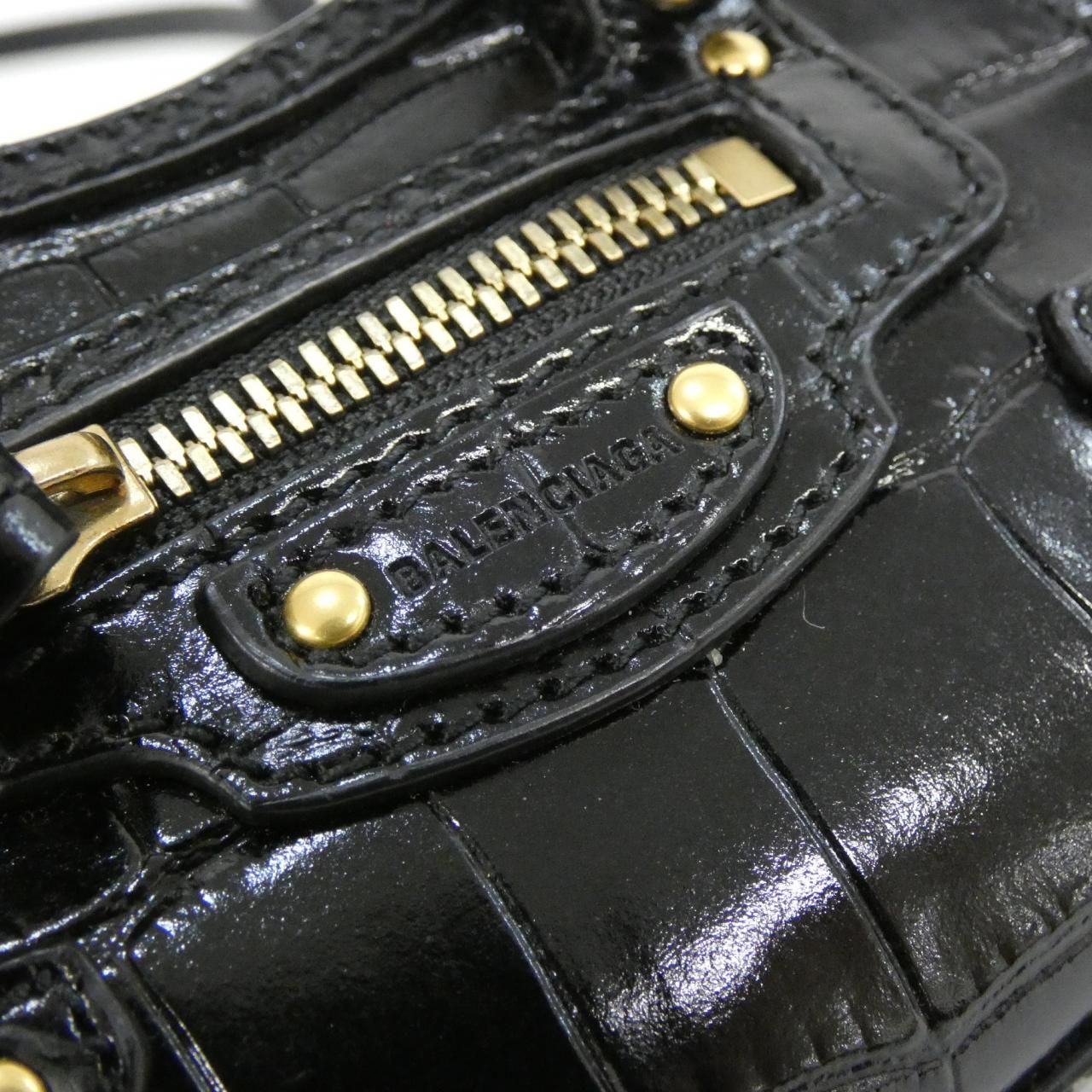 Balenciaga Neo Classic Super Nano Shoulder Bag — view 4