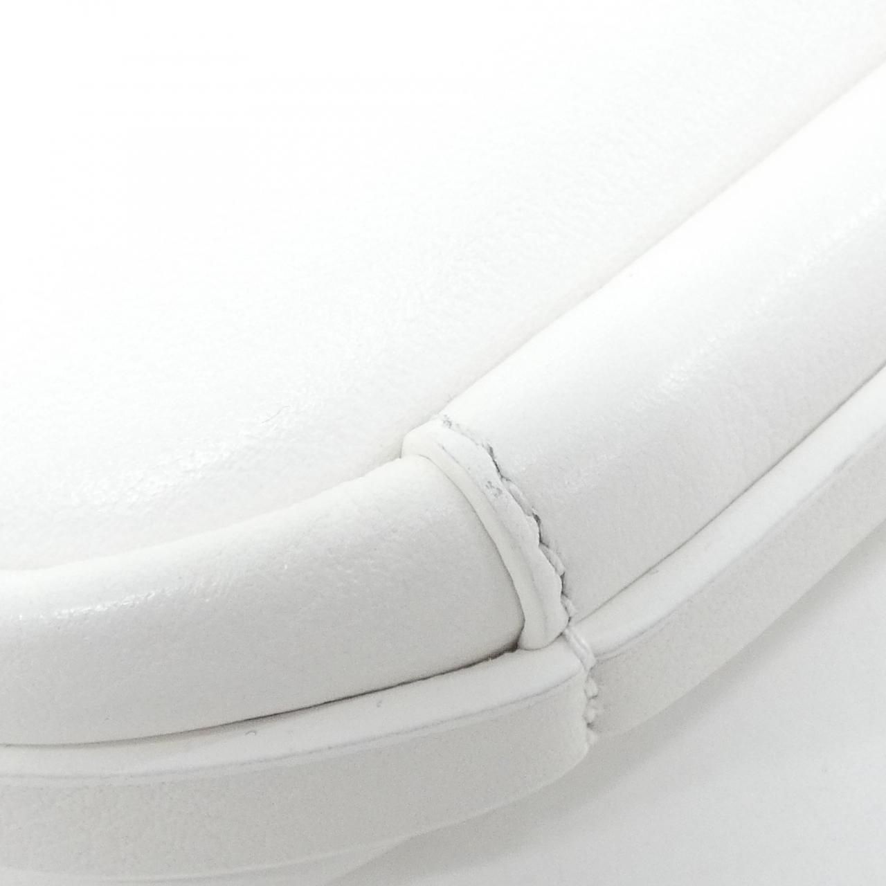 Balenciaga Everyday Camera Bag XS 6 W2n — view 3