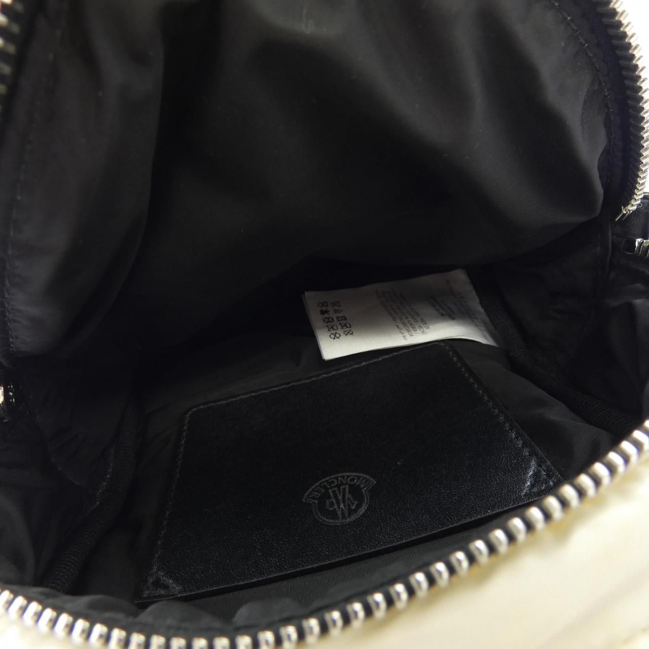 Moncler Kilia Small Bag — view 6