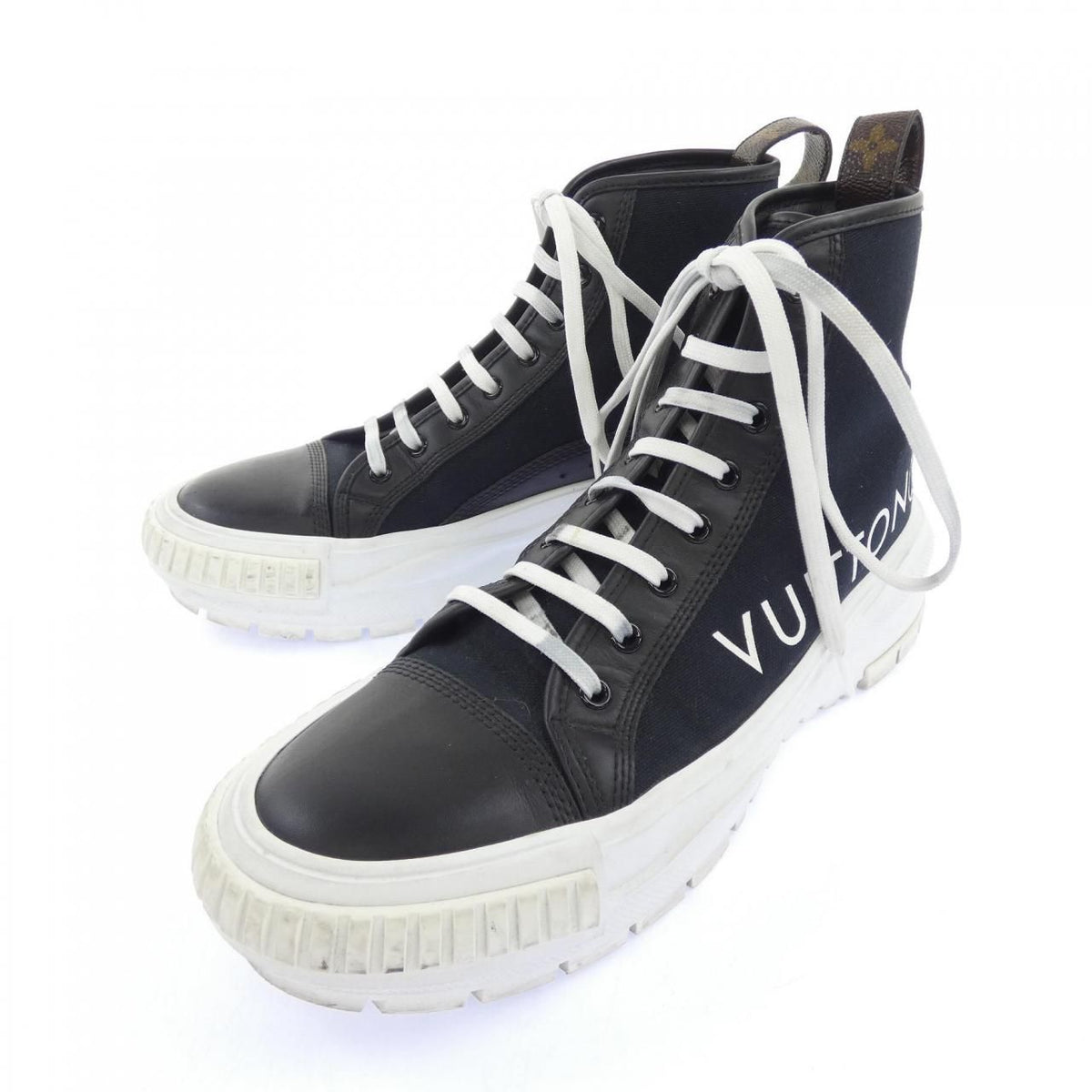 Louis Vuitton LV Circle Canvas Leather LV Squad Line Sneakers — view 3