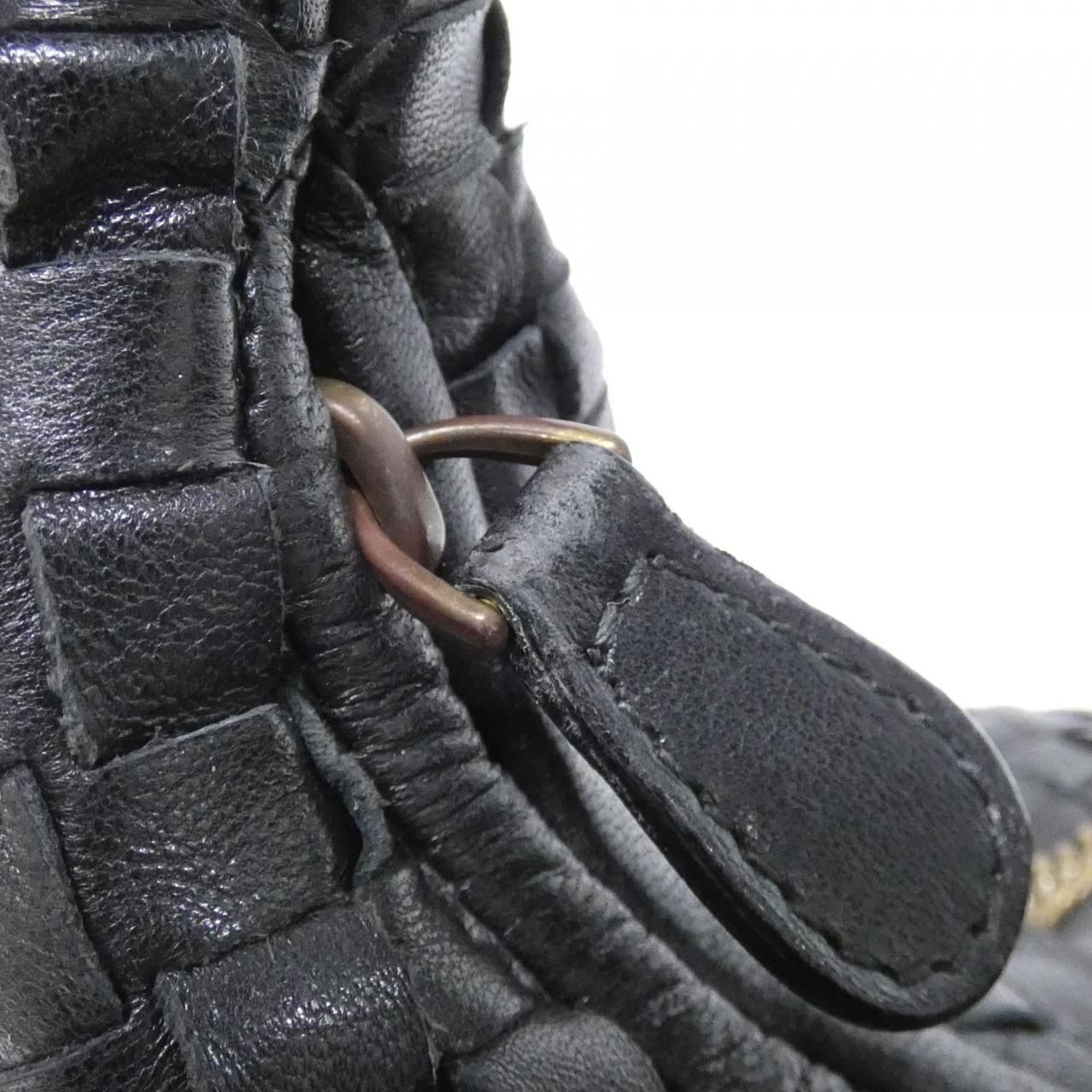 Bottega Veneta Vacao Shoulder Bag — view 5