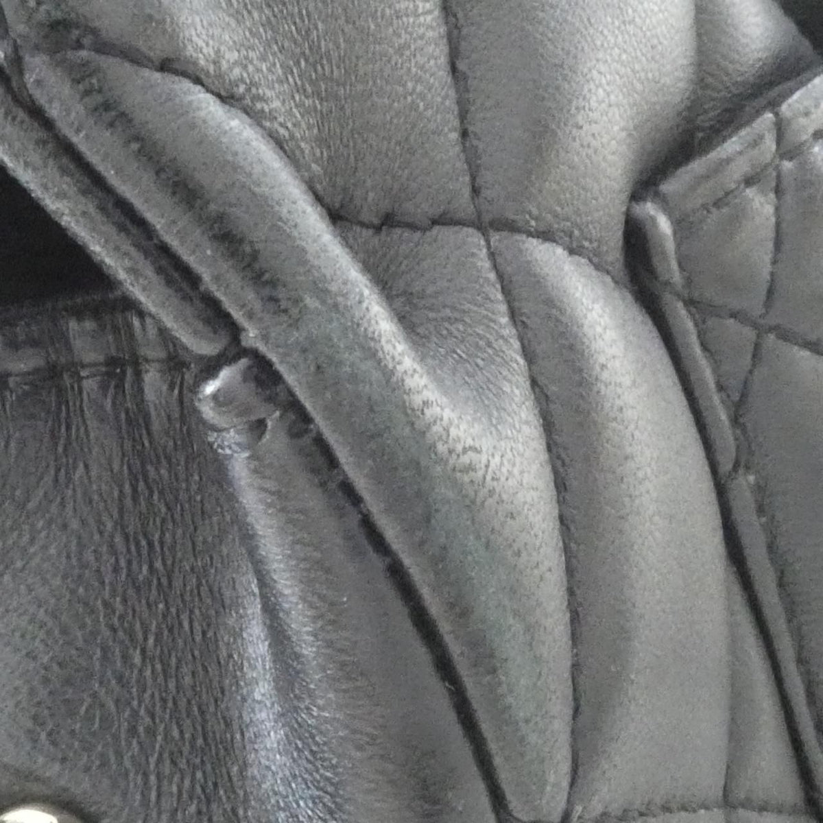 Chanel Shoulder Bag Black — view 4
