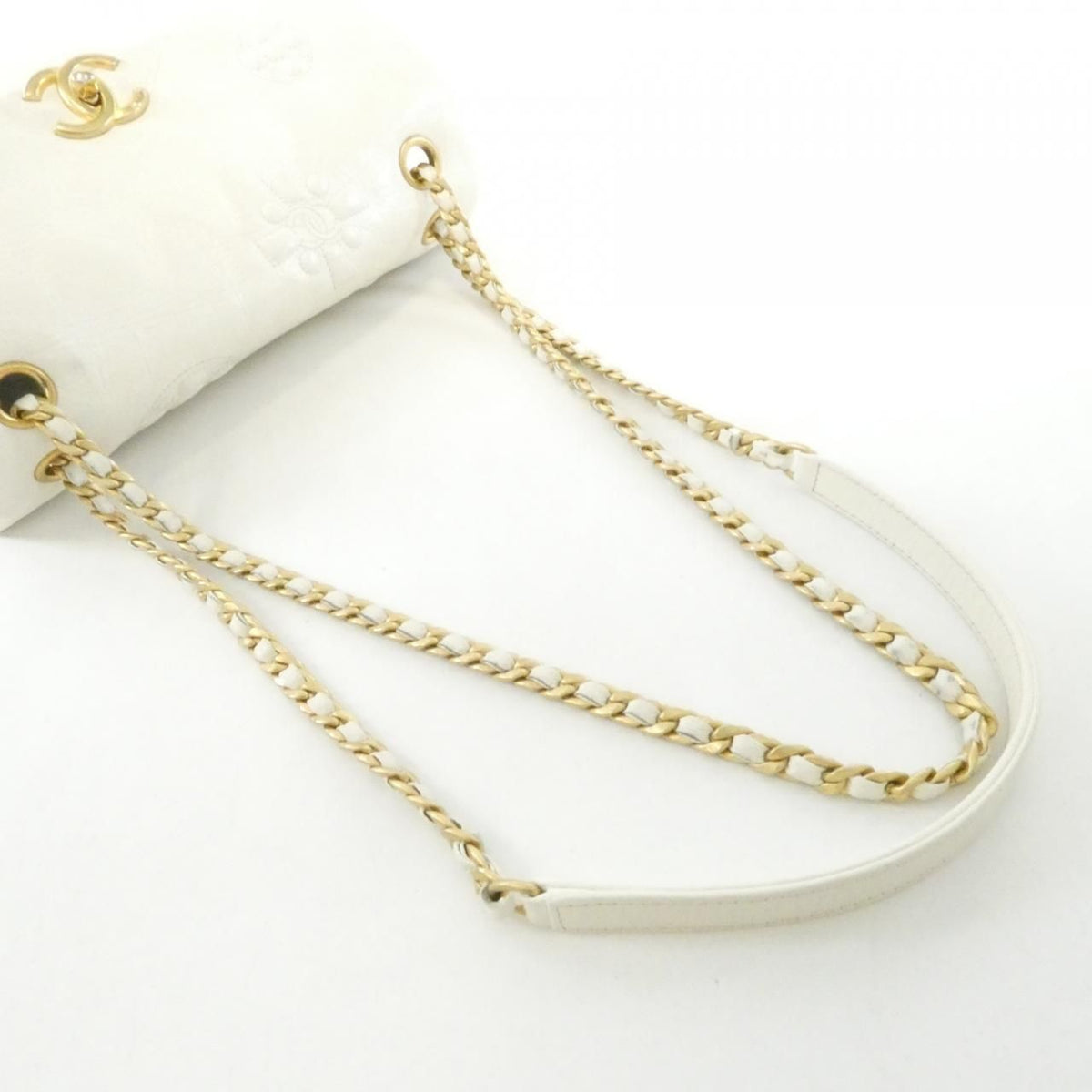 Chanel Shoulder Bag White — view 5