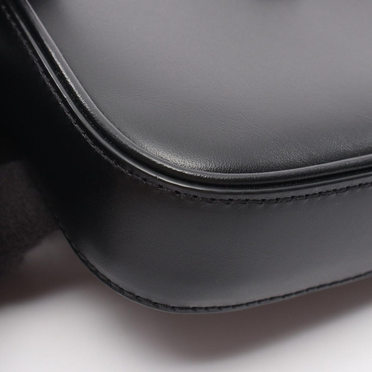 Saint Laurent Paris Shoulder Buckle 5 a 7 Mini Vertical Black Leather — view 7