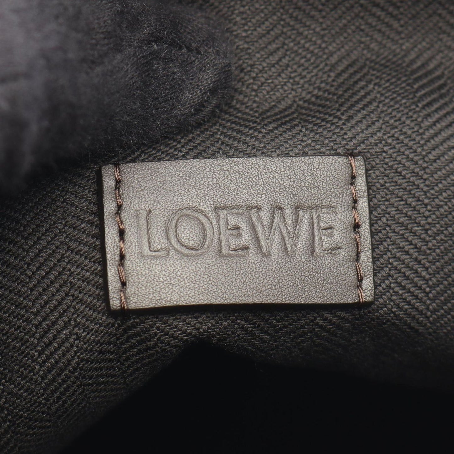 Loewe Shoulder Bag Cubby Regular Dark Brown Ivory Leather — view 4