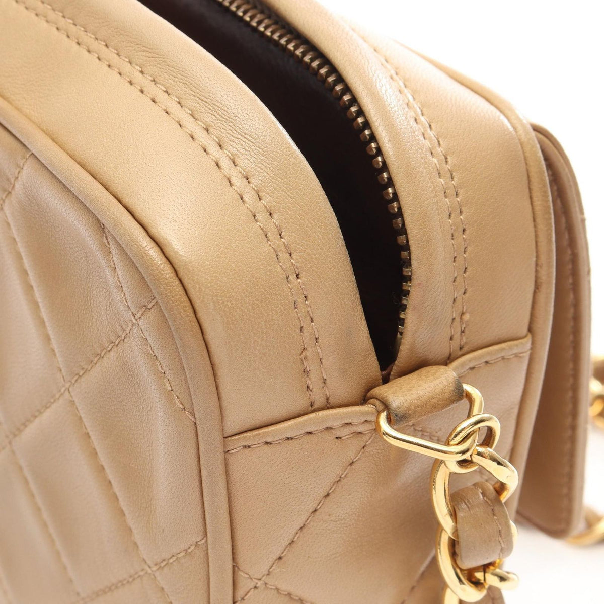 Chanel Shoulder Bag CC Logo Quilted Beige Lambskin Fringe Chain — view 7