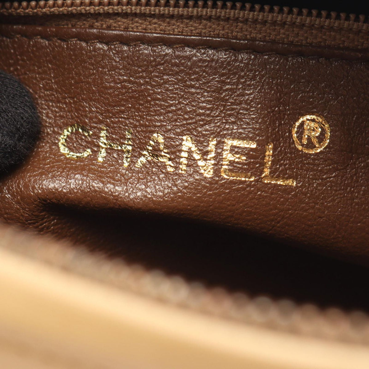 Chanel Shoulder Bag CC Logo Quilted Beige Lambskin Fringe Chain — view 4