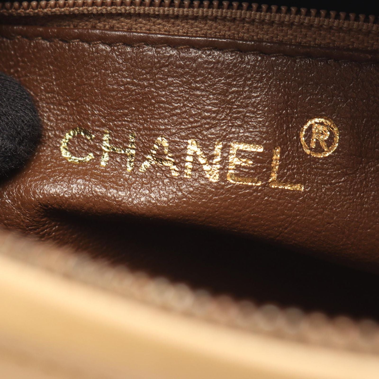 Chanel Shoulder Bag CC Logo Quilted Beige Lambskin Fringe Chain — view 4
