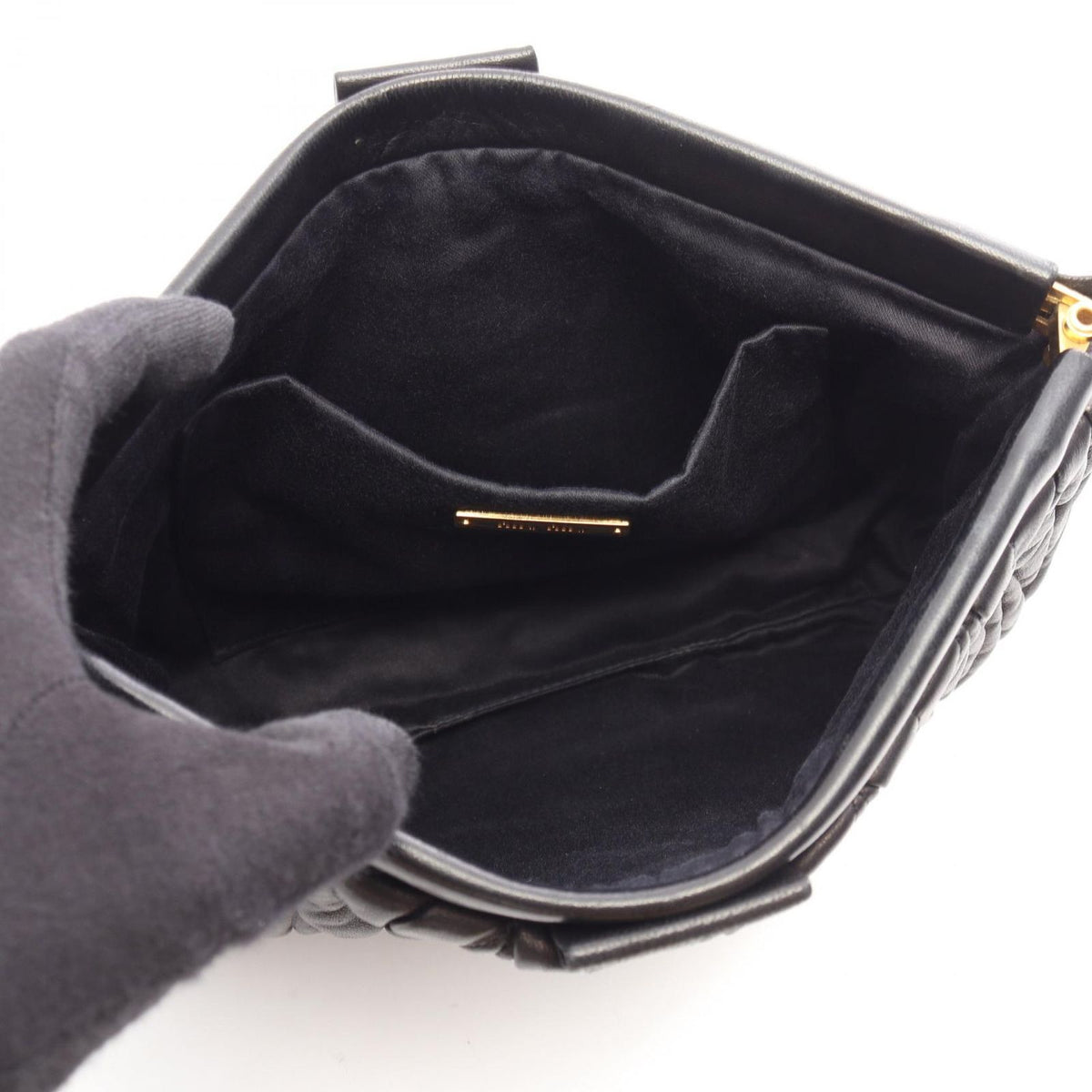 Miu Miu Clutch Matelasse Black Leather — view 3