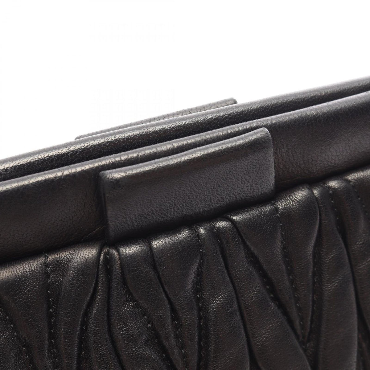 Miu Miu Clutch Matelasse Black Leather — view 6