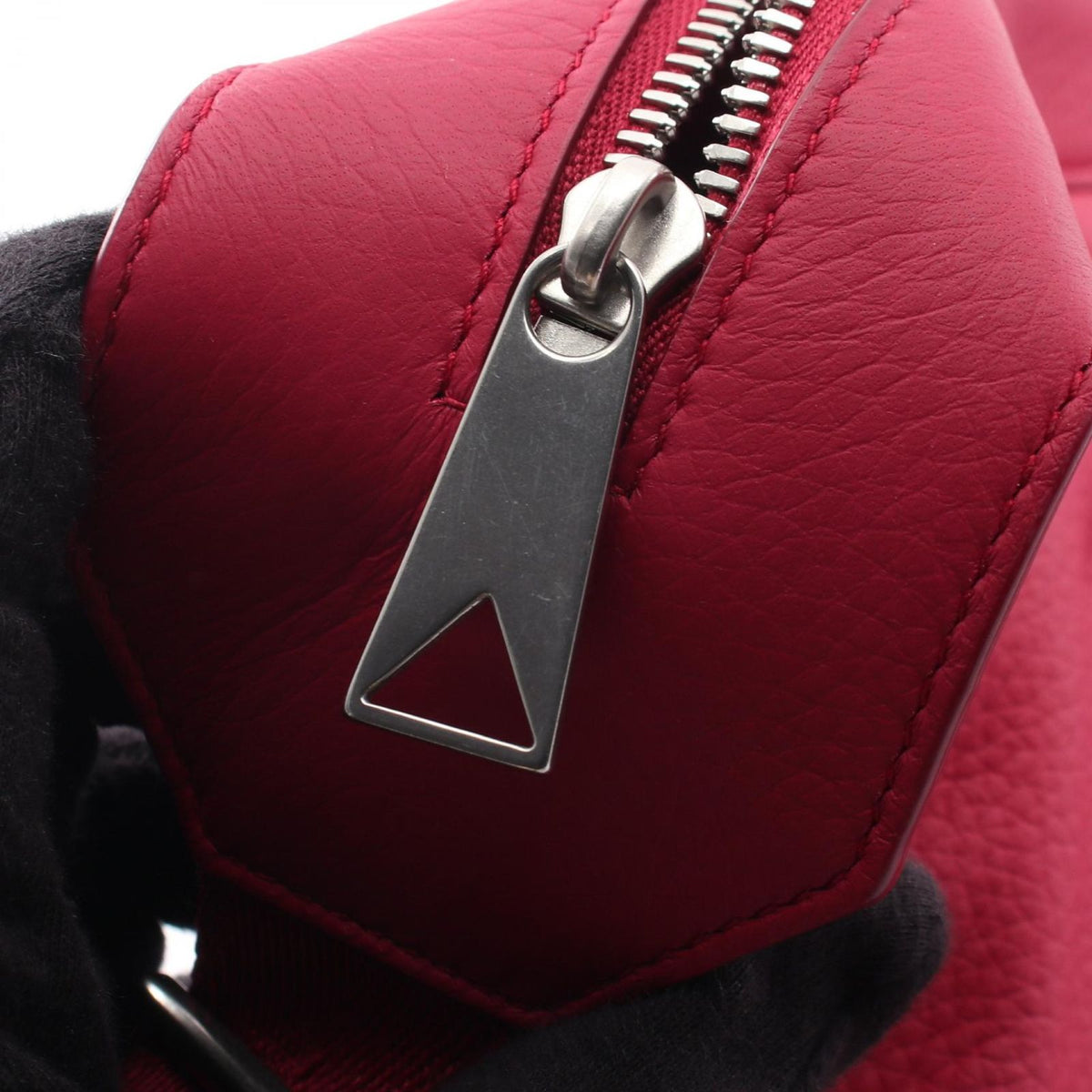Bottega Veneta Clutch Magenta Leather — view 8