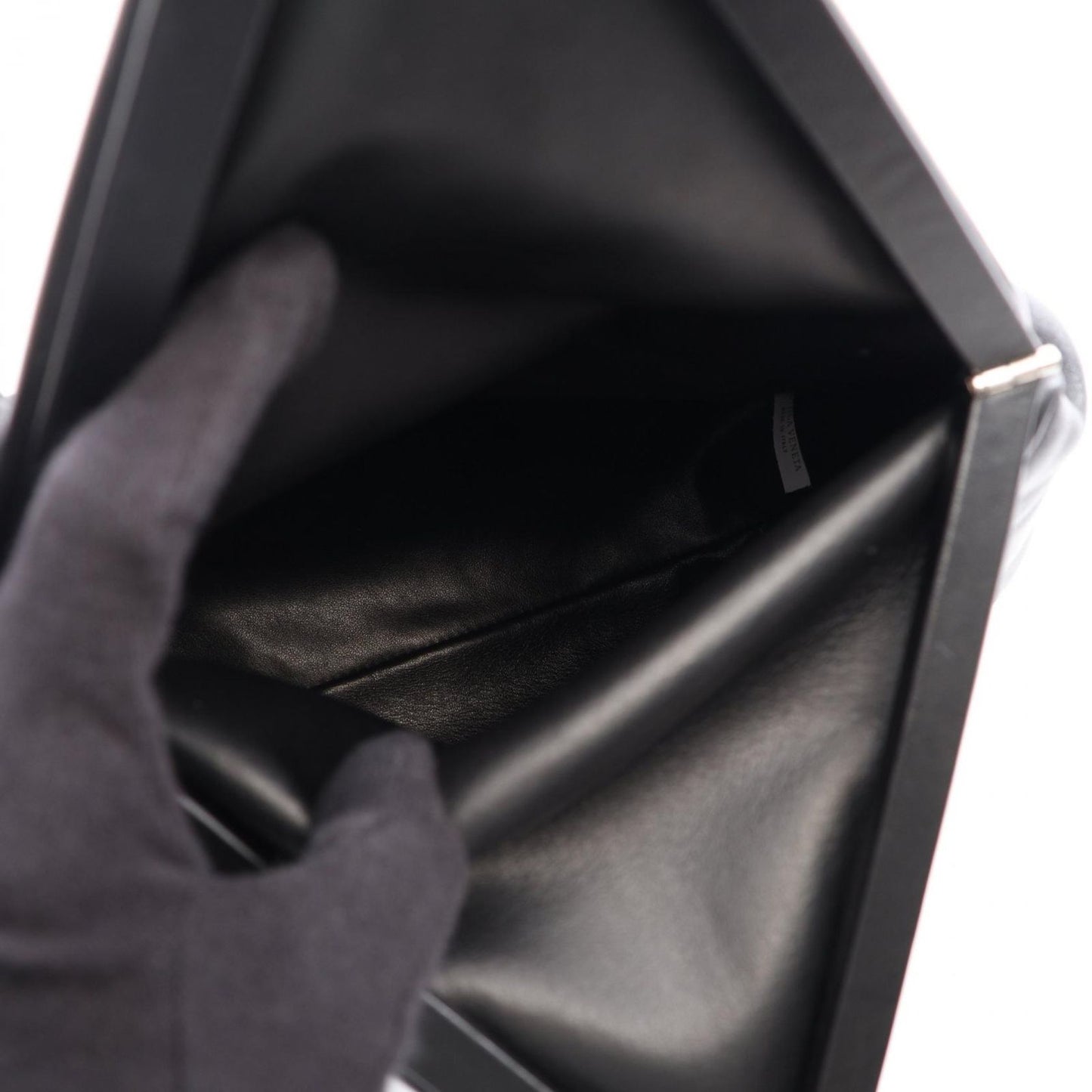 Bottega Veneta Clutch Triangle Flap Black Leather — view 3