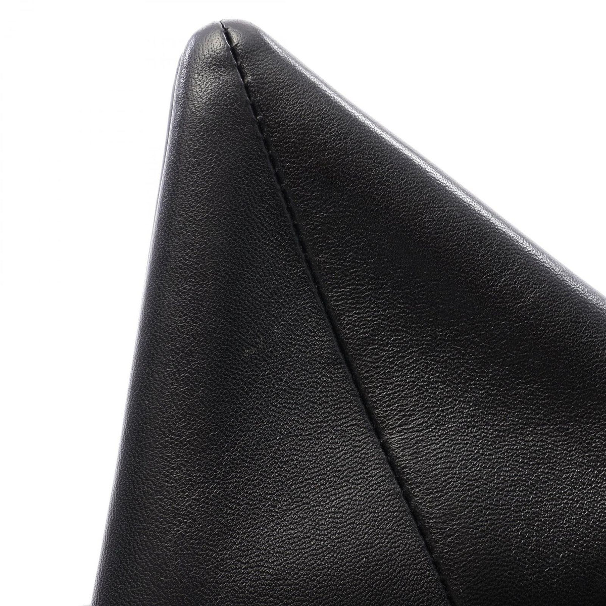 Bottega Veneta Clutch Triangle Flap Black Leather — view 6