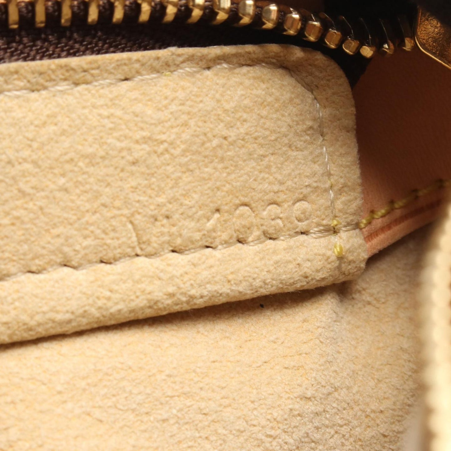 Louis Vuitton Handbag PM Monogram Leather PM — view 5